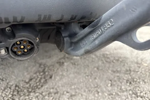 YS22ESY Volkswagen Transporter Shuttle 2.0 TDI 110PS S Minibus Thumbnail #28