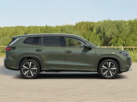 2 of 8 for Volkswagen Tayron 2.0 TDI Elegance DSG Euro 6 (s/s) 5dr