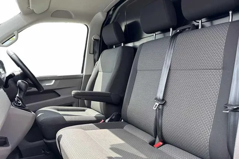 CX24NVD Volkswagen Transporter 2.0 TDI 150 Highline Van DSG Thumbnail #10
