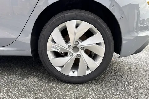  Volkswagen Golf 1.5 eTSI MHEV Match DSG Euro 6 (s/s) 5dr Thumbnail #11