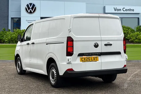 CX25LXT Volkswagen Transporter 2.0 TDI 110 Commerce Plus Van Thumbnail #3