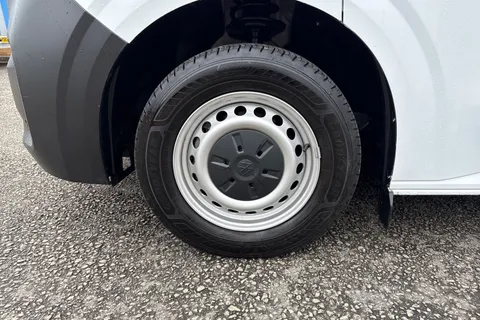 CX25LXT Volkswagen Transporter 2.0 TDI 110 Commerce Plus Van Thumbnail #10