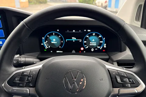 CX25LXT Volkswagen Transporter 2.0 TDI 110 Commerce Plus Van Thumbnail #32