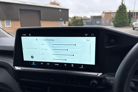 CX25LXT Volkswagen Transporter 2.0 TDI 110 Commerce Plus Van Thumbnail #36