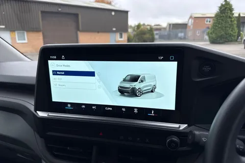 CX25LXT Volkswagen Transporter 2.0 TDI 110 Commerce Plus Van Thumbnail #38