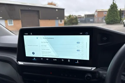 CX25LXT Volkswagen Transporter 2.0 TDI 110 Commerce Plus Van Thumbnail #39