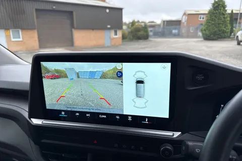 CX25LXT Volkswagen Transporter 2.0 TDI 110 Commerce Plus Van Thumbnail #40