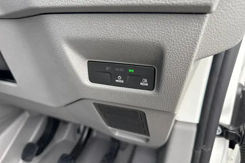 CX75KDO Volkswagen Crafter 2.0 TDI 140PS Commerce High Roof Van Thumbnail #31