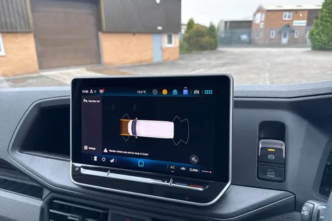 CX75KDO Volkswagen Crafter 2.0 TDI 140PS Commerce High Roof Van Thumbnail #40