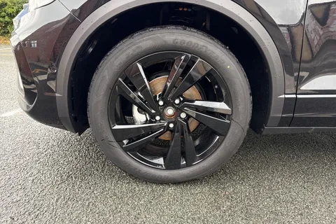  Volkswagen T-Roc 1.5 TSI Black Edition DSG Euro 6 (s/s) 5dr Thumbnail #10