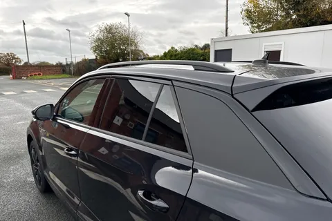  Volkswagen T-Roc 1.5 TSI Black Edition DSG Euro 6 (s/s) 5dr Thumbnail #28