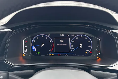  Volkswagen T-Roc 1.5 TSI Black Edition DSG Euro 6 (s/s) 5dr Thumbnail #43