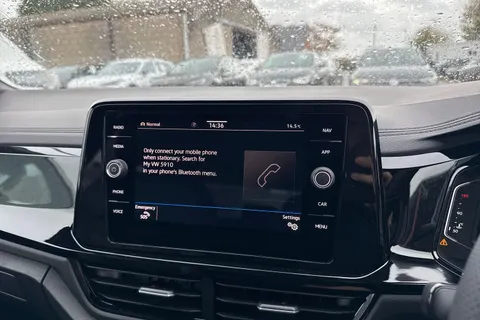  Volkswagen T-Roc 1.5 TSI Black Edition DSG Euro 6 (s/s) 5dr Thumbnail #47