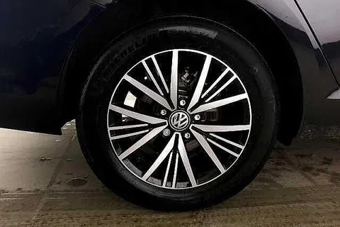 GF68RLZ Volkswagen Golf 1.6 TDI SE 5dr [Nav] ⭐1 Year VW Warranty⭐ Thumbnail #6