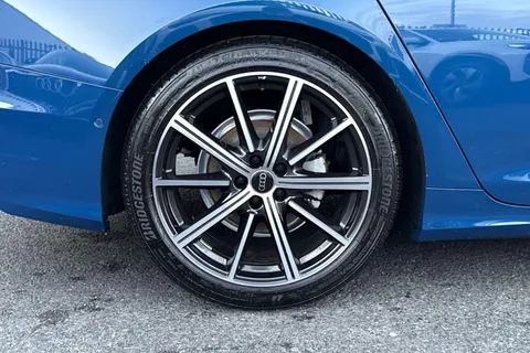 22 of 65 for AUDI A6 40 TDI Quattro Black Edition 5dr S Tronic