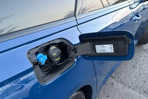 29 of 65 for AUDI A6 40 TDI Quattro Black Edition 5dr S Tronic