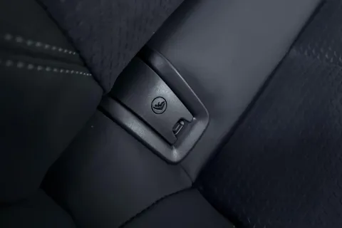 39 of 65 for AUDI A6 40 TDI Quattro Black Edition 5dr S Tronic