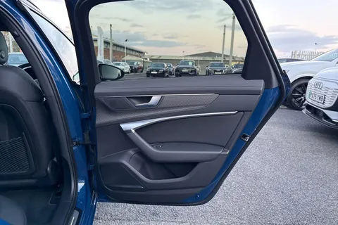 41 of 65 for AUDI A6 40 TDI Quattro Black Edition 5dr S Tronic