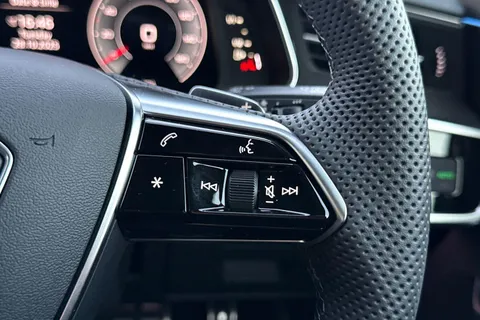 49 of 65 for AUDI A6 40 TDI Quattro Black Edition 5dr S Tronic