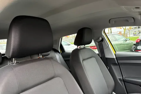 24 of 66 for Audi A1 Technik 25 TFSI 95 PS 5-speed