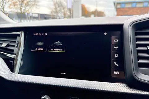 57 of 66 for Audi A1 Technik 25 TFSI 95 PS 5-speed