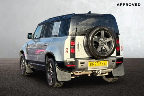 KR23SXE Land Rover Defender 110 3.0 D300 MHEV X-Dynamic SE Auto 4WD Euro 6 (s/s) 5dr Thumbnail #3