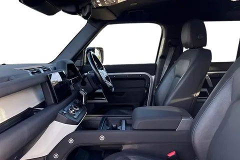 KR23SXE Land Rover Defender 110 3.0 D300 MHEV X-Dynamic SE Auto 4WD Euro 6 (s/s) 5dr Thumbnail #4