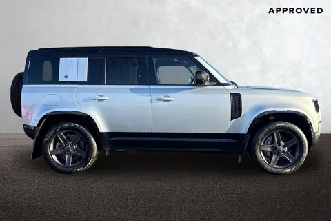 KR23SXE Land Rover Defender 110 3.0 D300 MHEV X-Dynamic SE Auto 4WD Euro 6 (s/s) 5dr Thumbnail #6