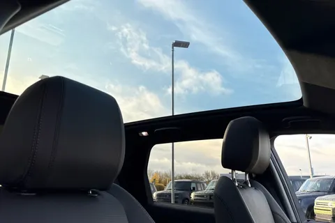 DW25EEX Land Rover Discovery Sport 2.0 D200 Dynamic SE 5dr Thumbnail #33