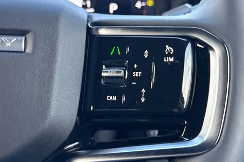 DW25EEX Land Rover Discovery Sport 2.0 D200 Dynamic SE 5dr Thumbnail #34