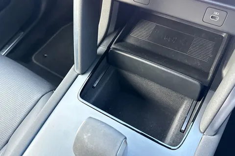 DW25EEX Land Rover Discovery Sport 2.0 D200 Dynamic SE 5dr Thumbnail #46