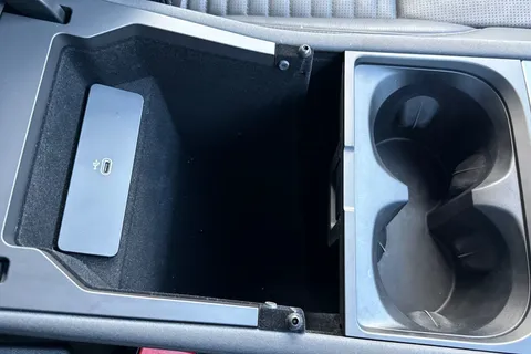 DW25EEX Land Rover Discovery Sport 2.0 D200 Dynamic SE 5dr Thumbnail #48