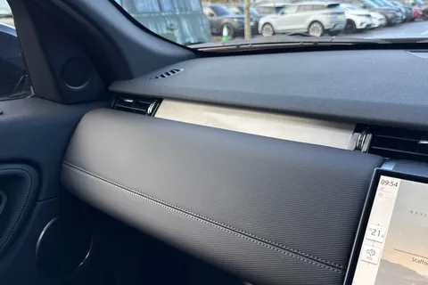 DW25EEX Land Rover Discovery Sport 2.0 D200 Dynamic SE 5dr Thumbnail #50