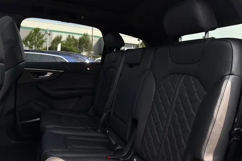  Audi SQ7 4.0 TFSI V8 Vorsprung Tiptronic quattro Euro 6 (s/s) 5dr Thumbnail #19