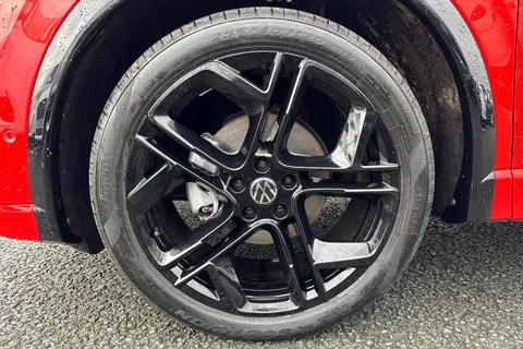 DG25ZJV Volkswagen Tiguan 1.5 eTSI 150 R-Line DSG⭐ Sunroof, Black Pack,  Driver assistance package⭐ Thumbnail #24