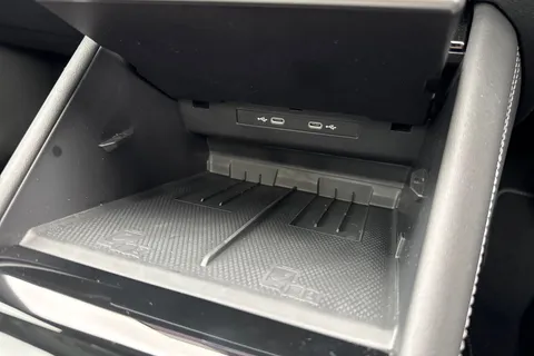 DG25ZJV Volkswagen Tiguan 1.5 eTSI 150 R-Line DSG⭐ Sunroof, Black Pack,  Driver assistance package⭐ Thumbnail #42