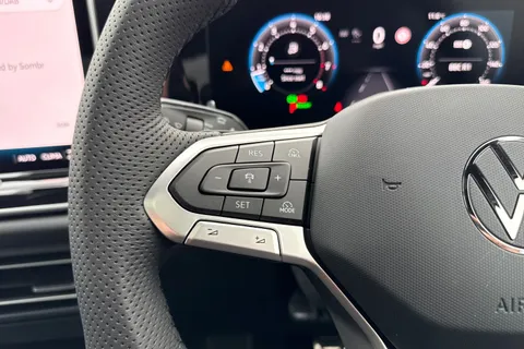 DG25ZJV Volkswagen Tiguan 1.5 eTSI 150 R-Line DSG⭐ Sunroof, Black Pack,  Driver assistance package⭐ Thumbnail #46