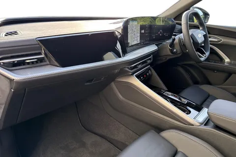  Audi Q5 2.0 TDI S line Sportback S Tronic quattro Euro 6 (s/s) 5dr Thumbnail #9