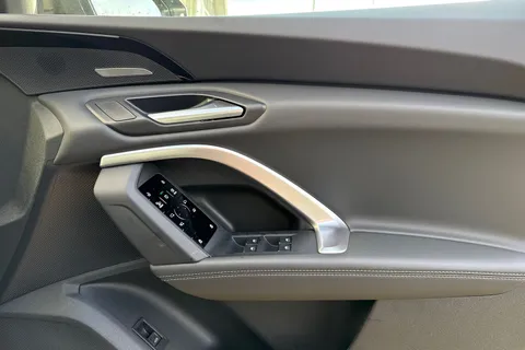  Audi Q5 2.0 TDI S line Sportback S Tronic quattro Euro 6 (s/s) 5dr Thumbnail #18