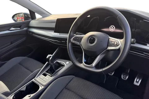 14 of 45 for VOLKSWAGEN GOLF 1.0 TSI Active 5dr