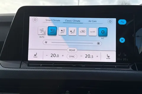 22 of 45 for VOLKSWAGEN GOLF 1.0 TSI Active 5dr