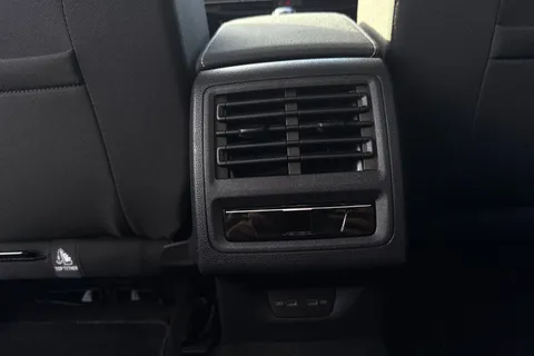 29 of 45 for VOLKSWAGEN GOLF 1.0 TSI Active 5dr