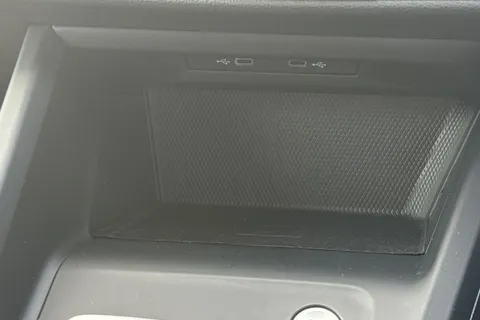 35 of 45 for VOLKSWAGEN GOLF 1.0 TSI Active 5dr