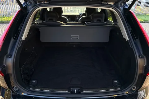 LP69VUB Volvo Xc60 2.0 T4 Edition Auto Euro 6 (s/s) 5dr Thumbnail #8