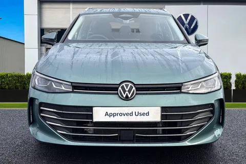 DA25CCZ Volkswagen Passat 1.5 TSI eHybrid Life 5dr DSG **PAN ROOF** Thumbnail #6