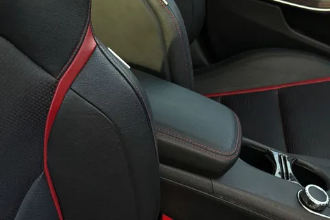 HJ15KKO Mercedes-Benz Gla 2.0 GLA45 AMG SpdS DCT 4MATIC Euro 6 (s/s) 5dr Thumbnail #36