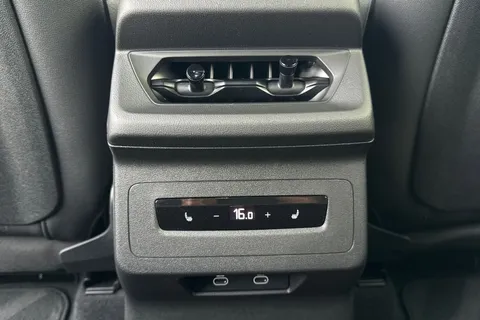  Audi Q6 E-Tron 100kWh Performance S line Auto 5dr Thumbnail #36