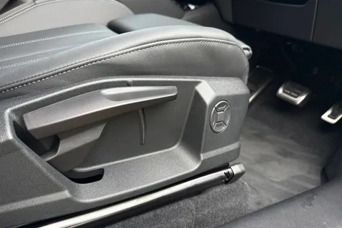  Audi Q6 E-Tron 100kWh Performance S line Auto 5dr Thumbnail #49