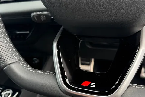  Audi Q6 E-Tron 100kWh Performance S line Auto 5dr Thumbnail #53