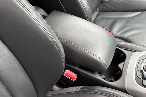 40 of 61 for Audi Q5 2.0 TDI S line Plus quattro Euro 6 (s/s) 5dr